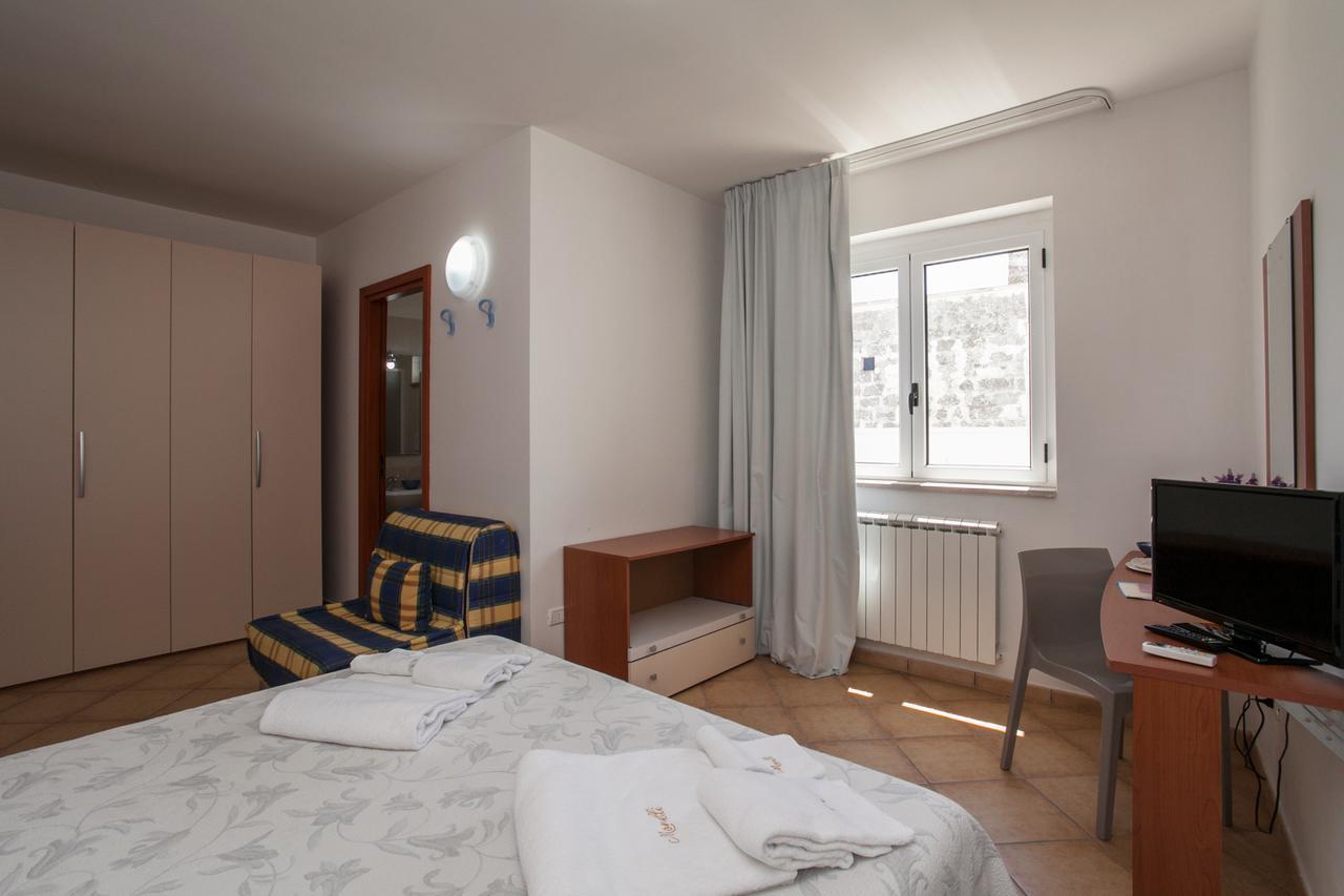 ديسون B&B Monelli المظهر الخارجي الصورة