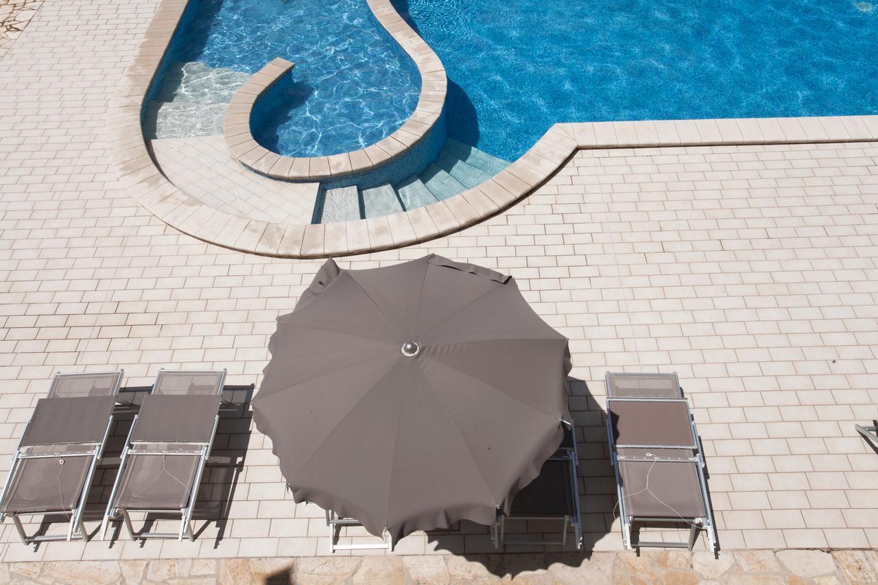 ديسون B&B Monelli المظهر الخارجي الصورة